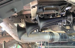 Ford F-250 Onboard Air System - Spare Tire Location - Kleinn Air Horns - Model 230 Triple Train Horns - `17-`22